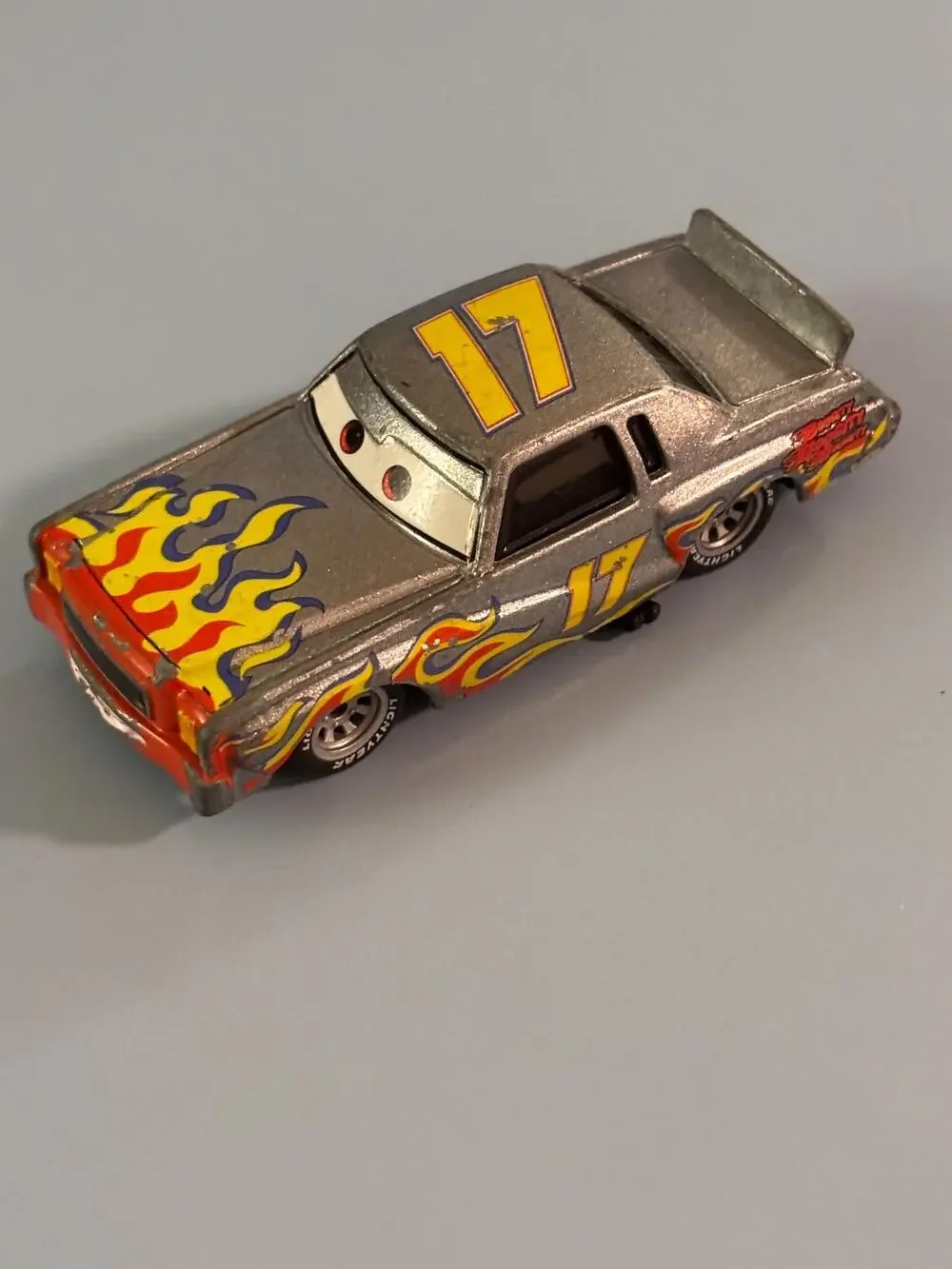Disney / Pixar Cars The World of Cars Darrell Cartrip Diecast Car #43 Silver